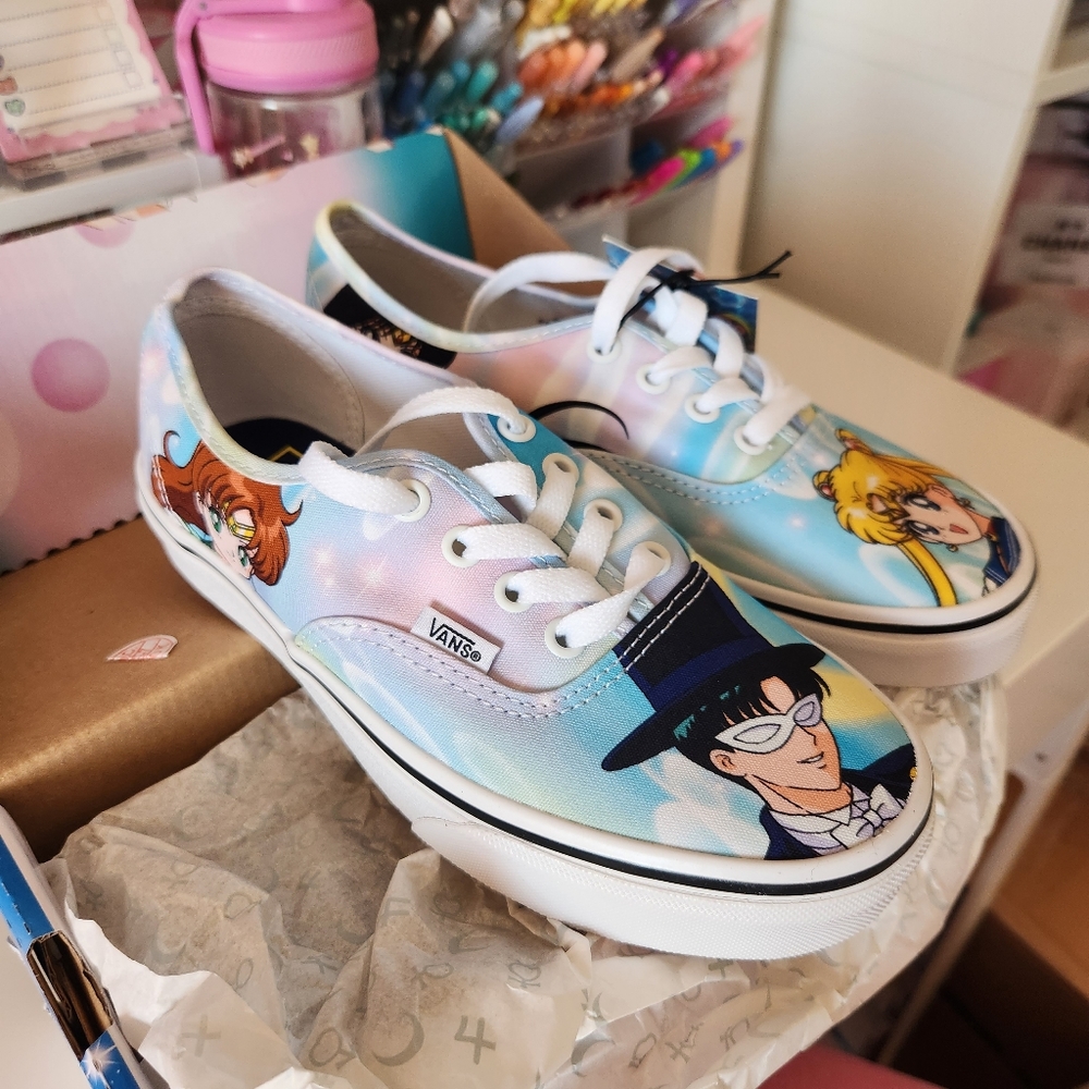 Vans sailor moon Tuxedo Mask shoes authentic
